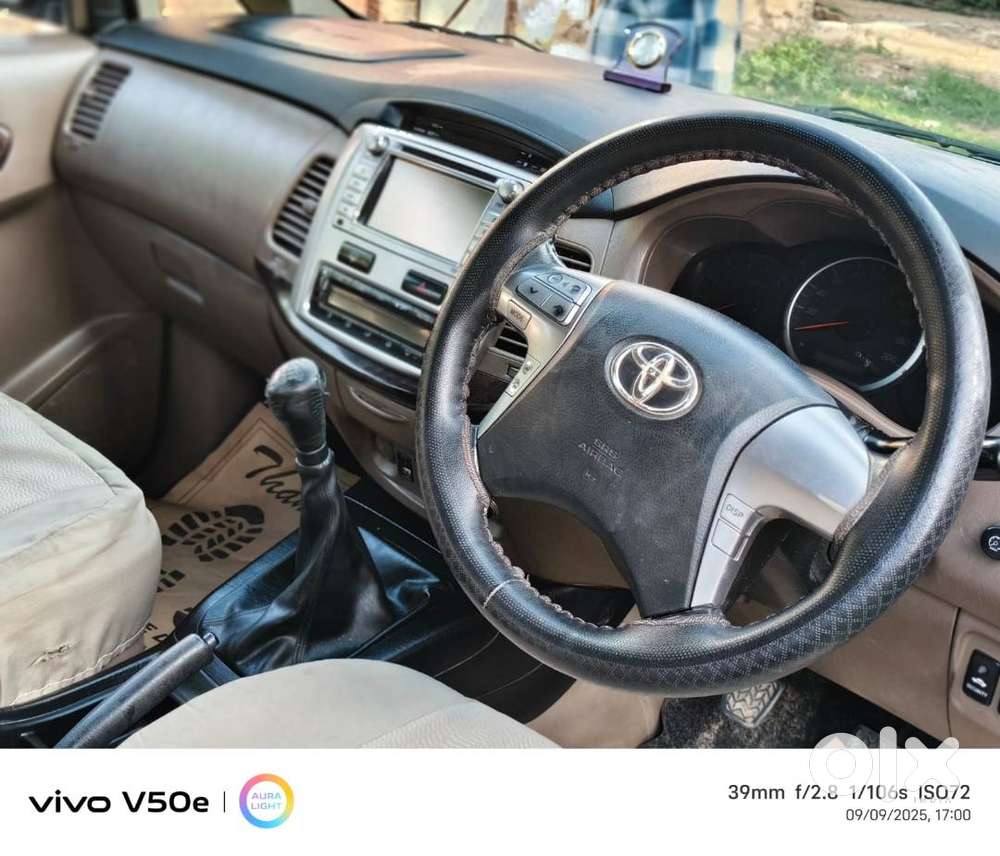 2015 Toyota Innova 2.5 Vx  8-seater  1st Owner