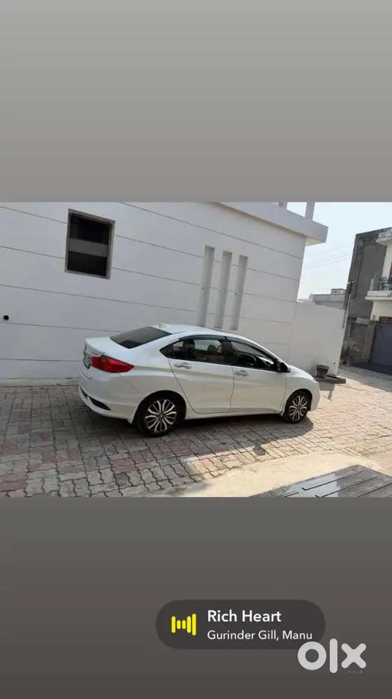 Honda City Hybrid Ehev 2017 Petrol 72000 Km Driven