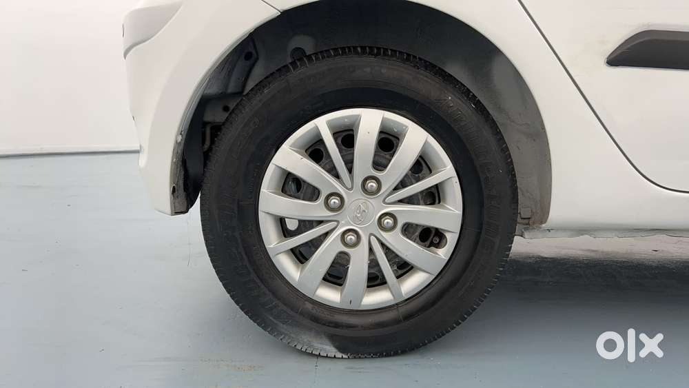 Hyundai I10 Sportz 1.1 Irde2, 2015, Petrol