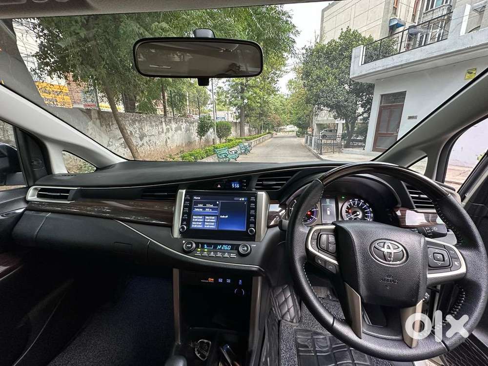 Toyota Innova Crysta 2022 Diesel Well Maintained