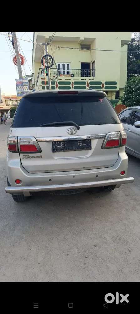 Slightly Negotiable Toyota Fortuner Sportivo 2011 Diesel Automatic