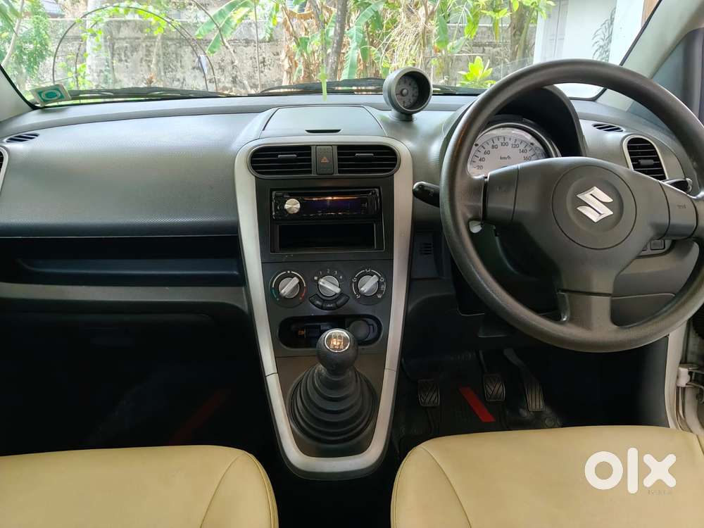 Maruti Suzuki Ritz Vxi, 2013, Petrol