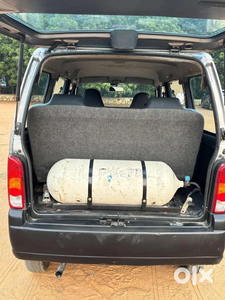 Cng Gas Oetrol. Eeco Van Lpg