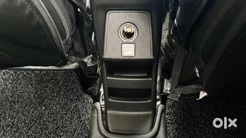 Maruti Suzuki Xl6 1.5 Zeta At, 2022, Petrol