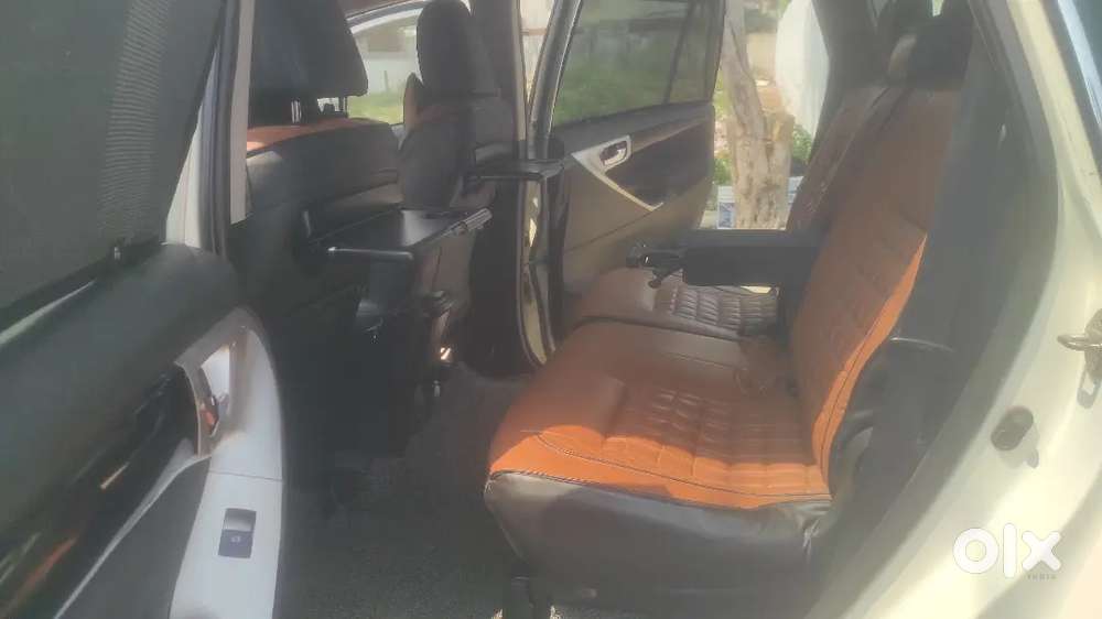 Toyota Innova Crysta 2.4 2019