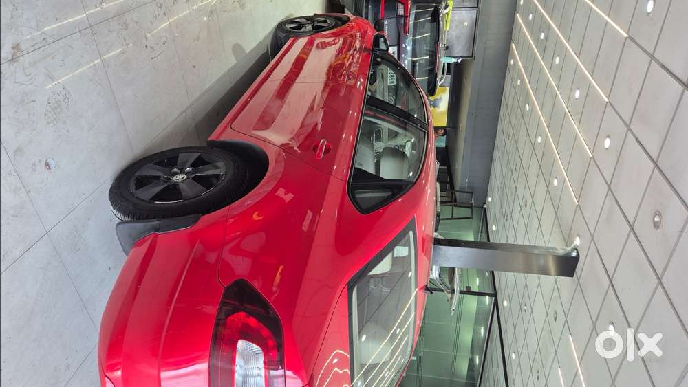 Skoda Rapid 2017 1.6 Mpi Style Mt  Top Model  Well Maintained