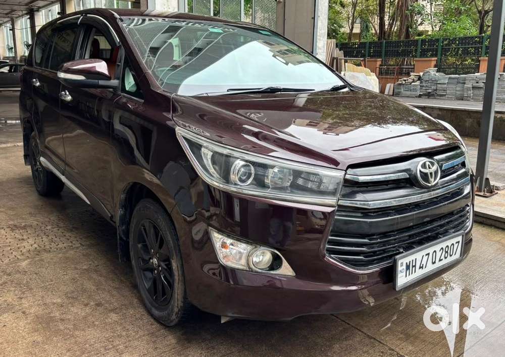 Toyota Innova Crysta 2.4 V 8 Str, 2016, Diesel