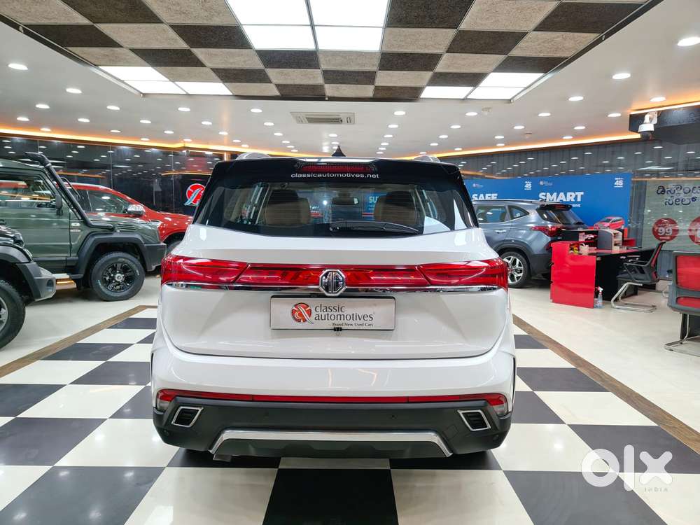 Mg Hector Plus Sharp Pro 1.5 Turbo Petrol Cvt 7 Str, 2023, Petrol