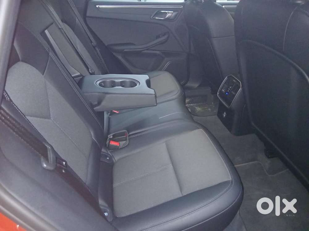 Porsche Macan 2.0 Petrol, 2022, Petrol