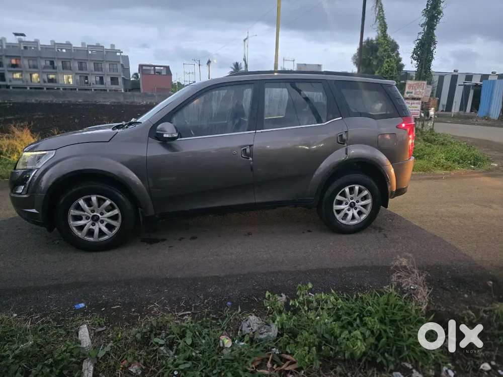 Mahindra Xuv500 W10