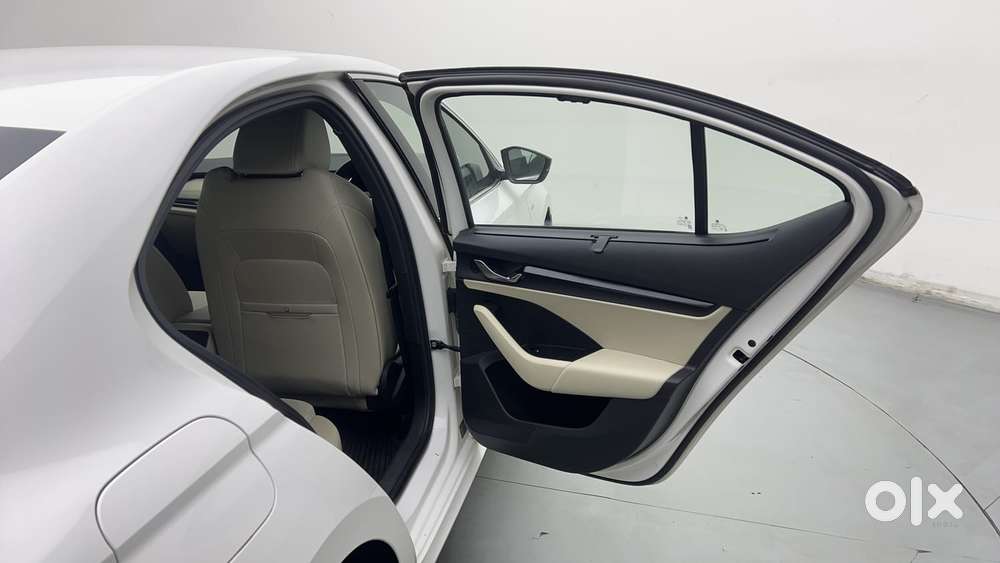 Skoda Octavia 2.0 L K Tsi At, 2021, Petrol