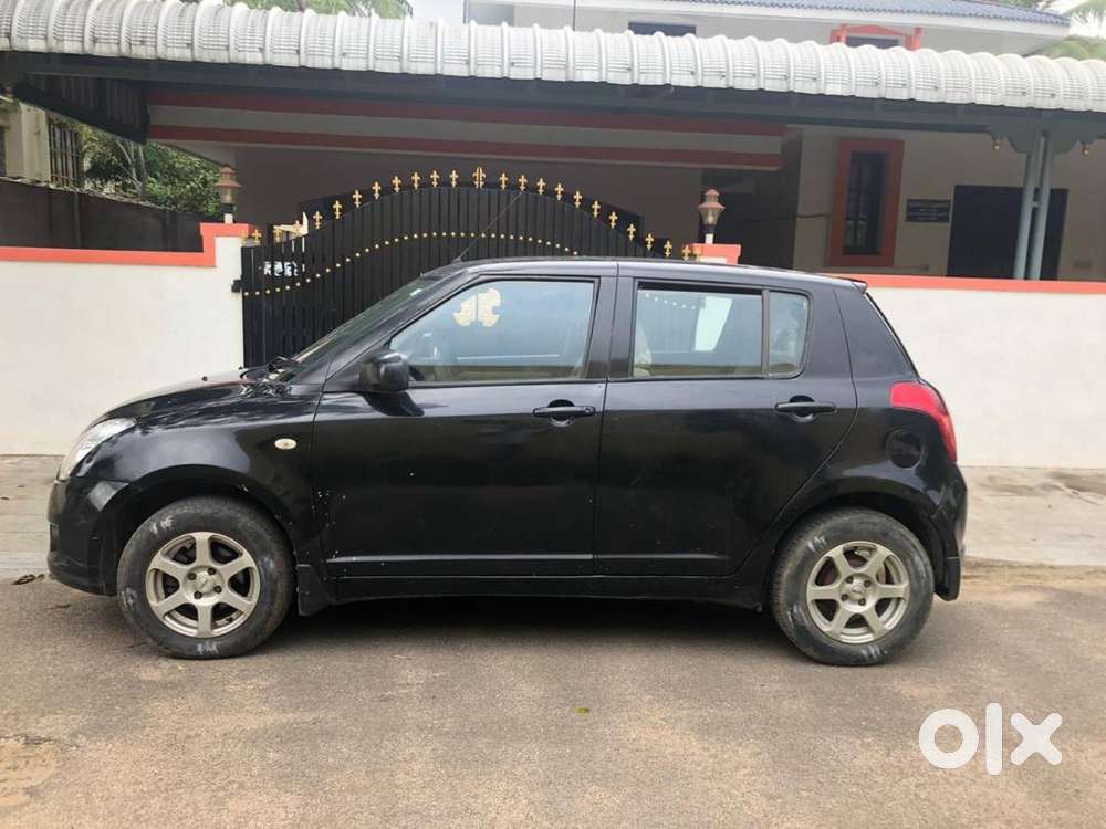 Maruti Suzuki Swift 2004 Petrol Well Maintained