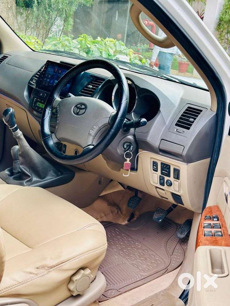 Toyota Fortuner 3.0 4x4 Manual, 2010, Diesel