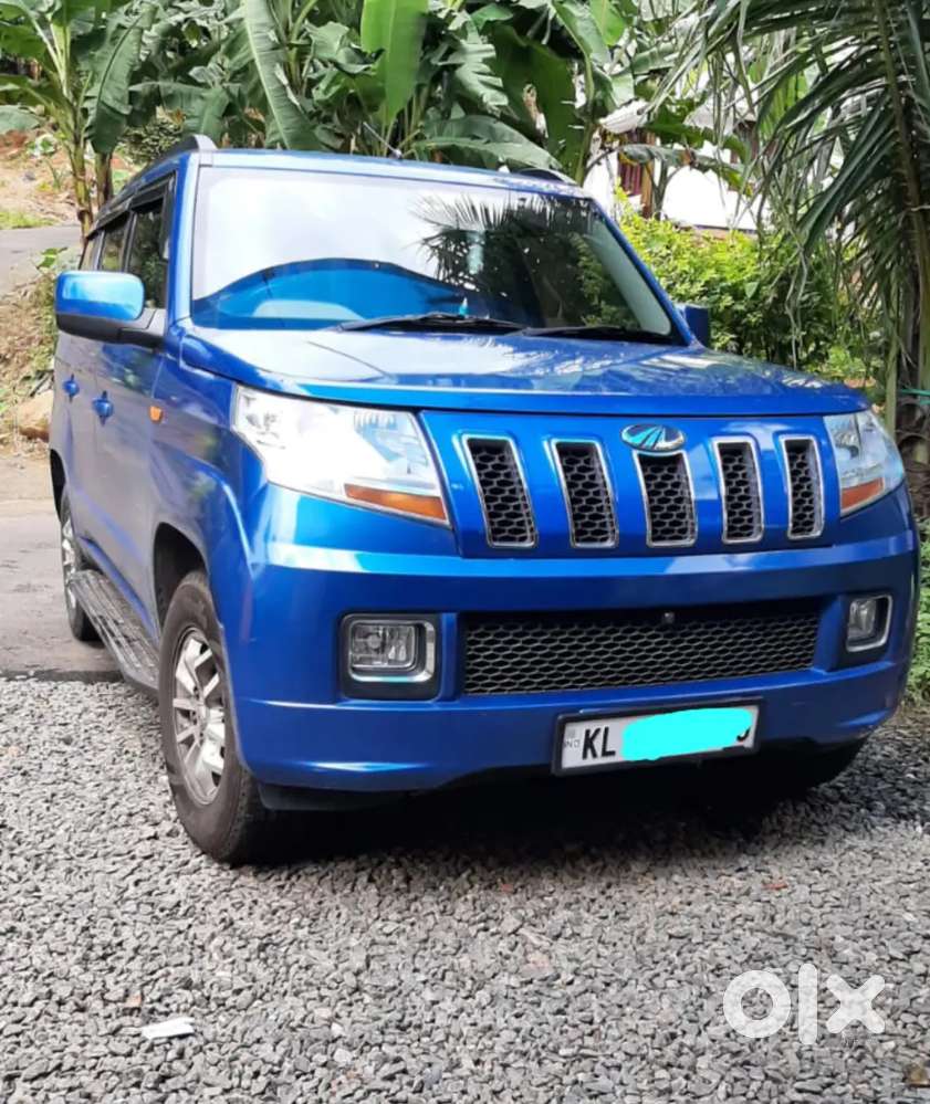 Mahendra Tuv 300 T8 Amt