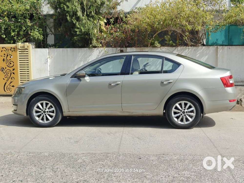 Skoda Octavia Elegance 2.0 Tdi At, 2013, Diesel