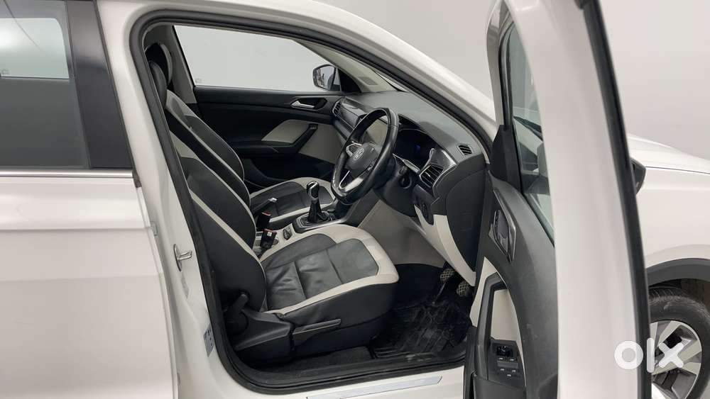 Volkswagen Taigun Topline 1.0 Tsi At (electric Seats), 2021, Petrol