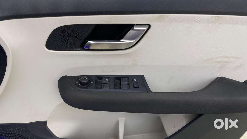 Tata Altroz 1.2 Xza Plus, 2022, Petrol