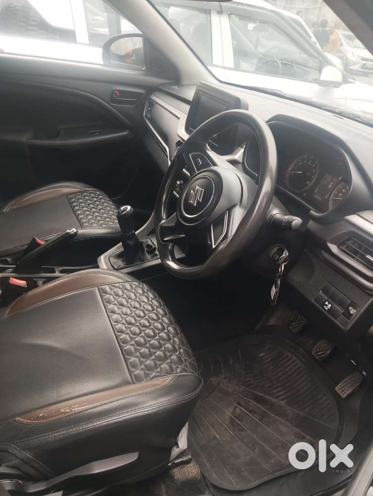 Maruti Suzuki Brezza 1.5 Vxi Cng, 2023, Cng & Hybrids