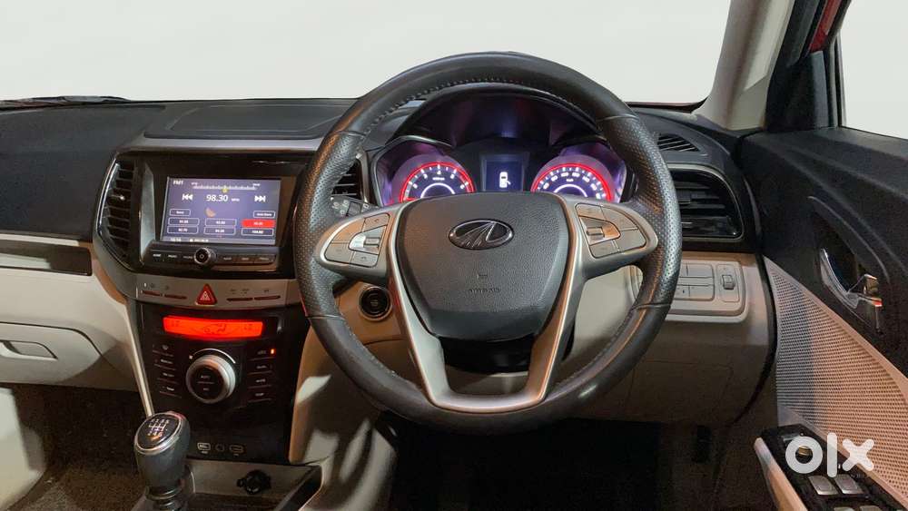 Mahindra Xuv300 W8, 2022, Petrol