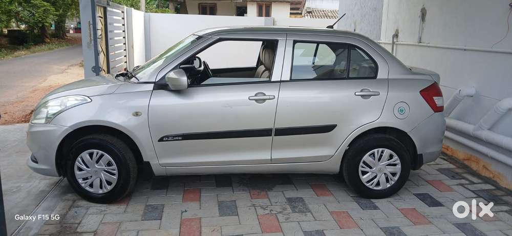 Maruti Suzuki Swift Dzire Lxi Option, 2016, Petrol