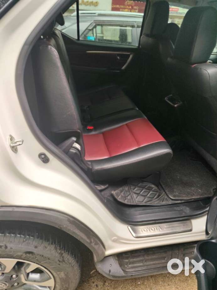 Toyota Fortuner Legender 4x2 At 2.8, 2025, Diesel