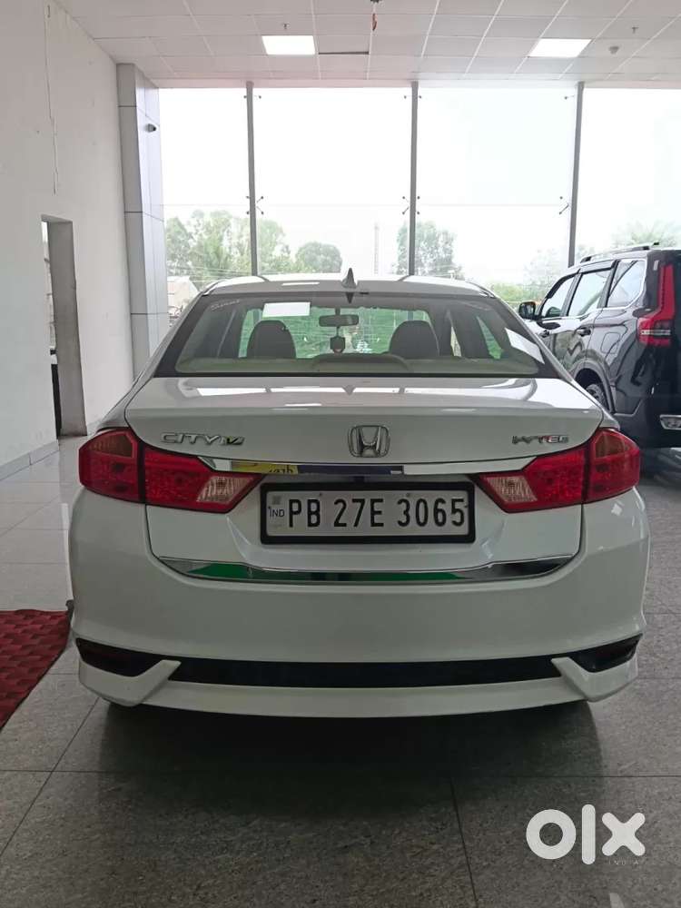 Honda City I-vtec Cvt V, 2018, Petrol