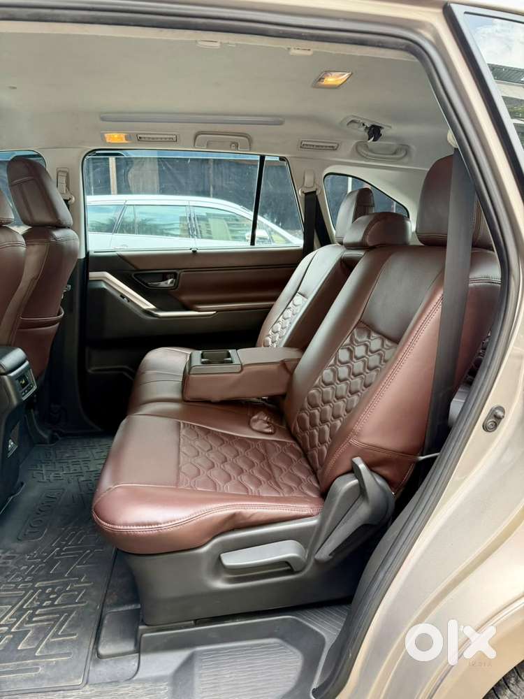 Toyota Innova Hycross 2.0 Vx Hybrid 8 Str, 2023, Petrol