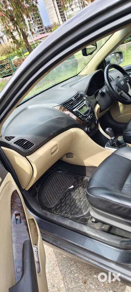 Hyundai Verna 1.6 Ex Vtvt, 2012, Petrol