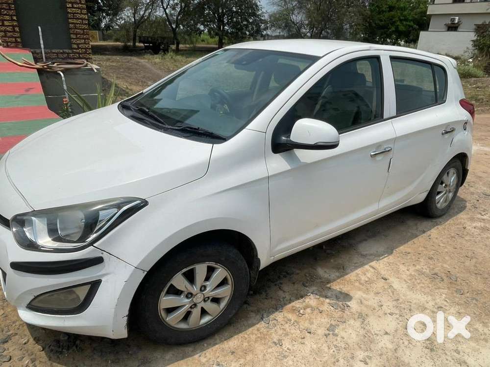 Urgent Sale - Hyundai I20 2012 Diesel Well Maintained