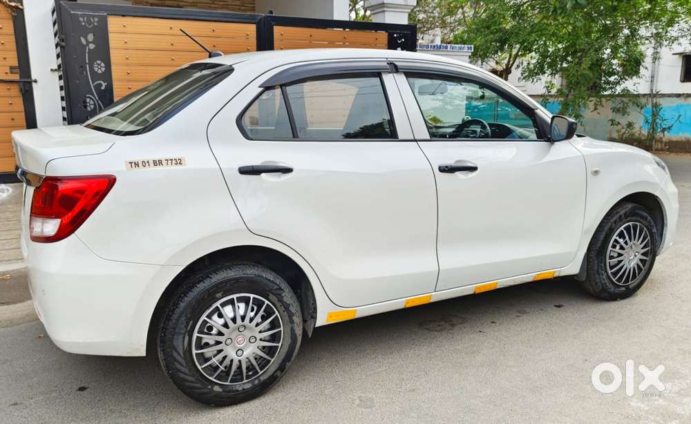 Maruti Suzuki Swift Dzire 1.3 Lxi, 2023, Cng & Hybrids
