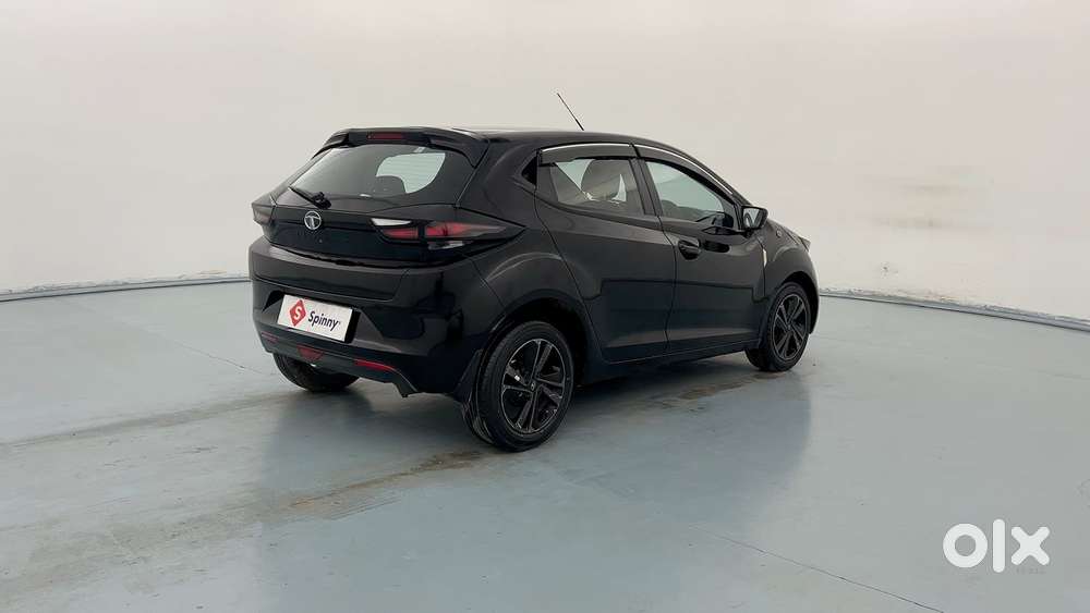 Tata Altroz 1.2 Xz Plus Dark Edition, 2021, Petrol