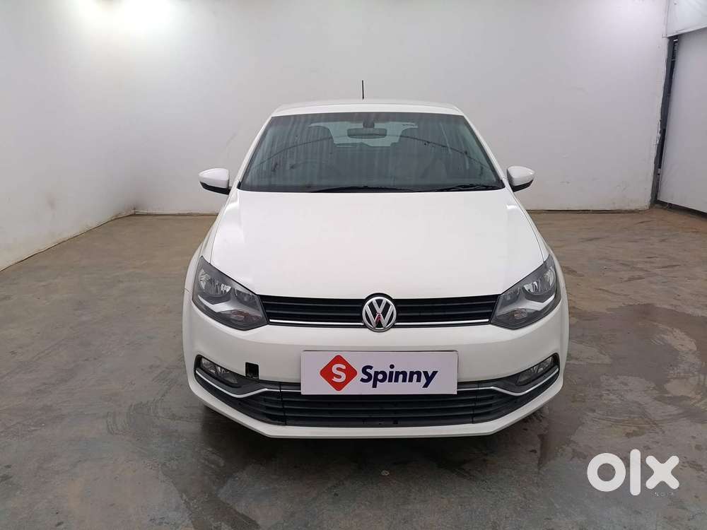 Volkswagen Polo Petrol Highline 1.2l, 2016, Petrol