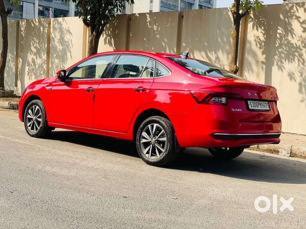 Skoda Slavia 1.0 Tsi Style At, 2023, Petrol