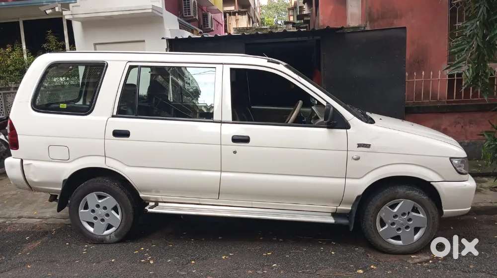 Chevrolet Tavera Neo 2011, Life Time Tax Paid