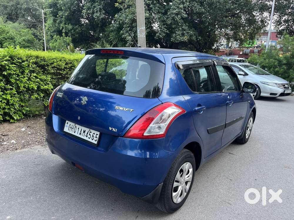 Maruti Suzuki Swift Vxi, 2012, Petrol