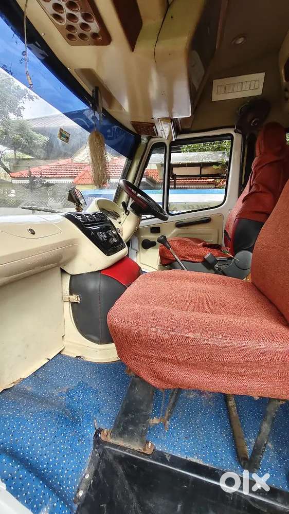 Force Motors One Diesel 2012    20 Seat