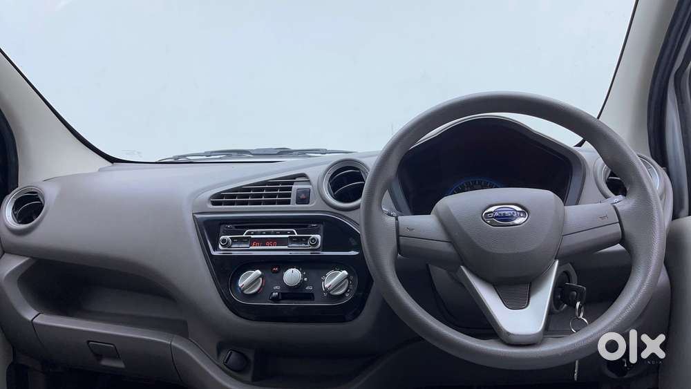 Datsun Redigo T Option, 2016, Petrol