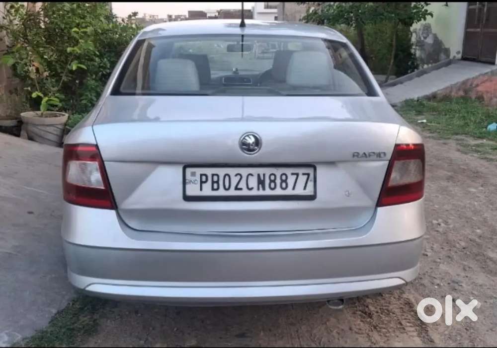 Skoda Rapid 2012 Diesel 131000 Km Driven