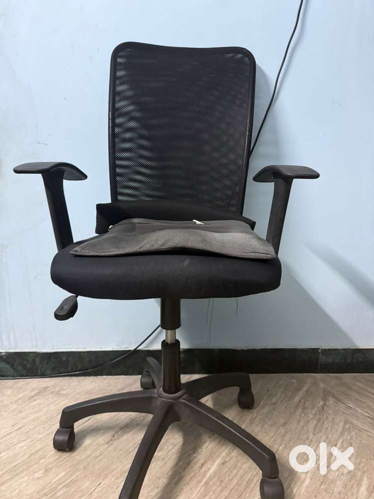 Office chair - Sofa & Dining in Perambur Jamaliya Nagar SBI Colony ...
