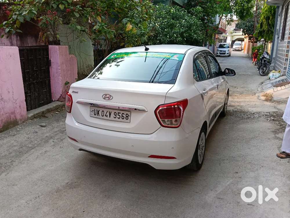 Hyundai Xcent 2016
