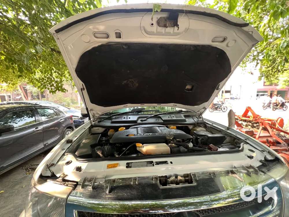 Tata Safari 2012 Diesel 100000 Km Driven
