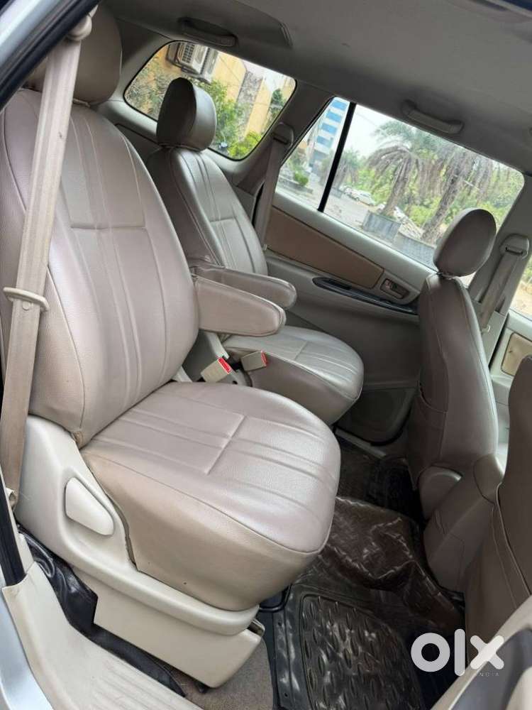 Toyota Innova 2.5 G (diesel) 7 Seater, 2013, Diesel