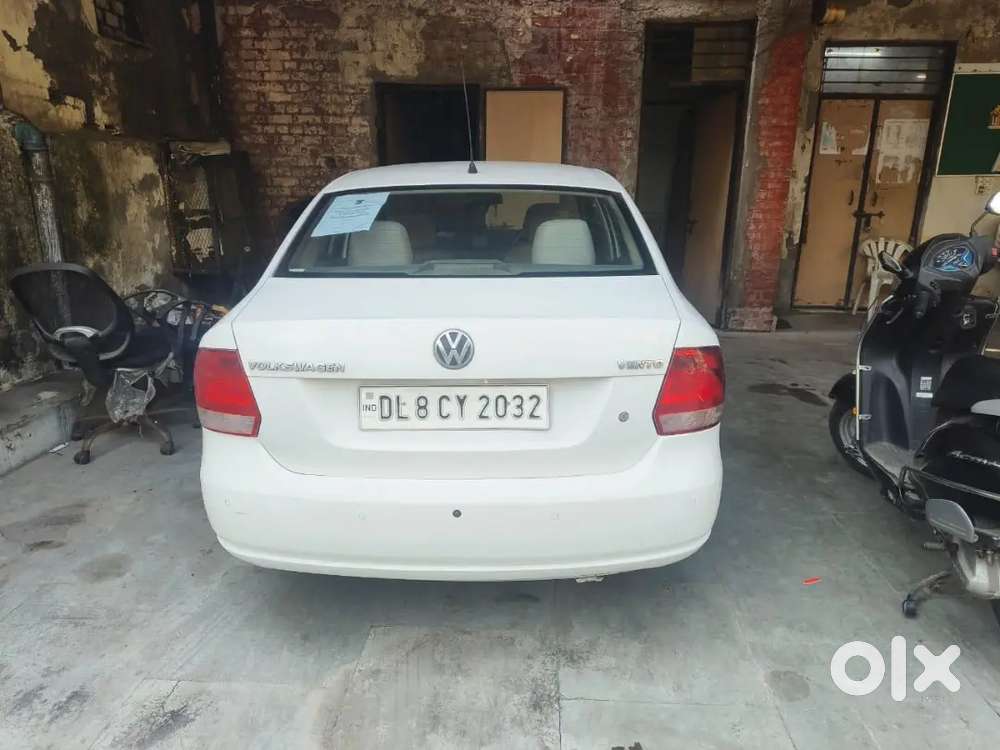 Fully Loaded Car With Aloe Base Tube Led Lamp Ambience Light