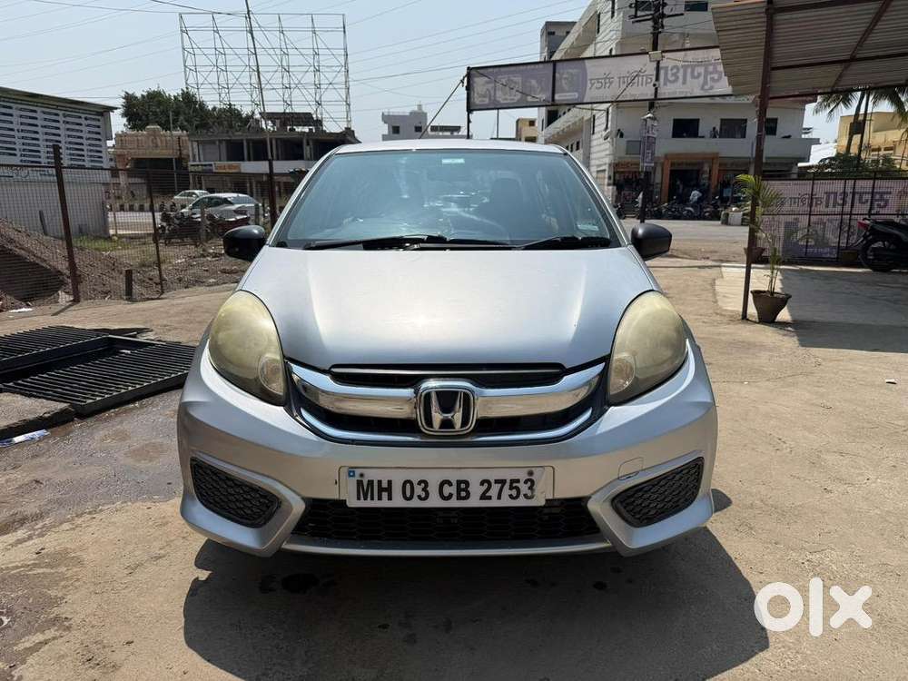 Well Mainted Amaze Honda With Avg Of 19 Km In City