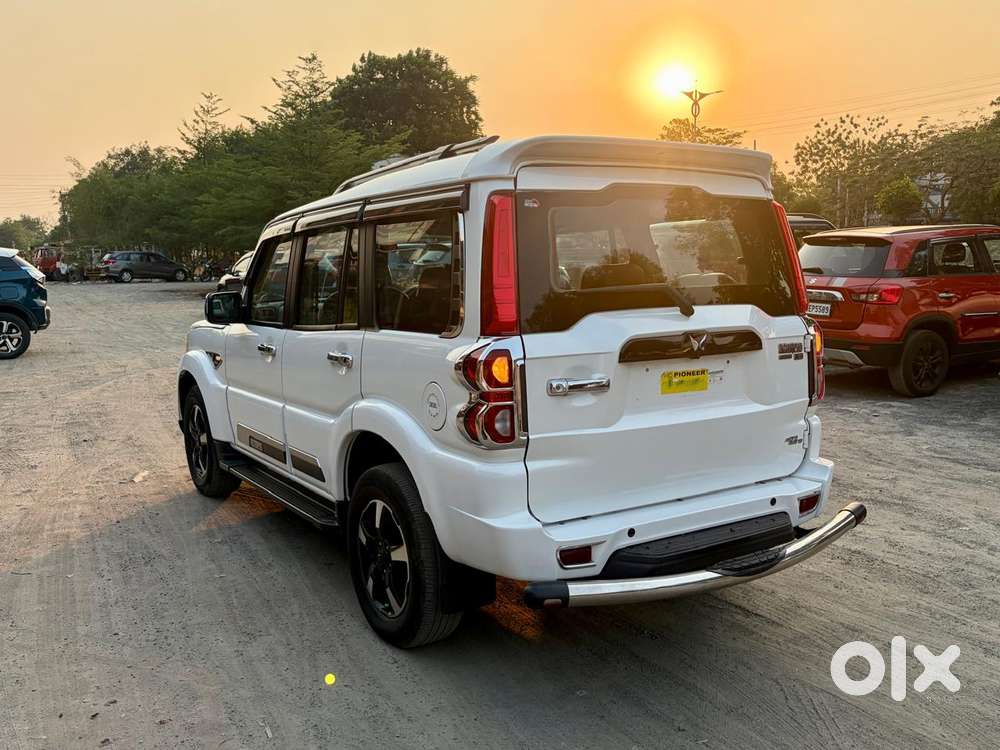 Mahindra Scorpio Classic 2.2 S 11 Mt 7 Str, 2023, Diesel