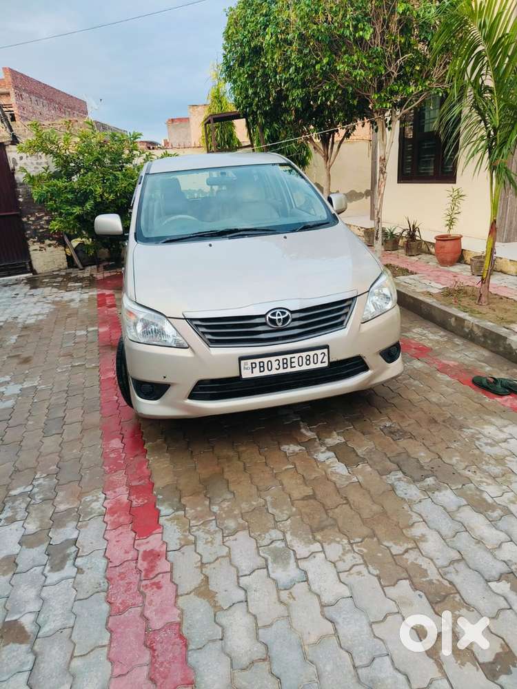 Toyota Innova Diesel 2012 Car