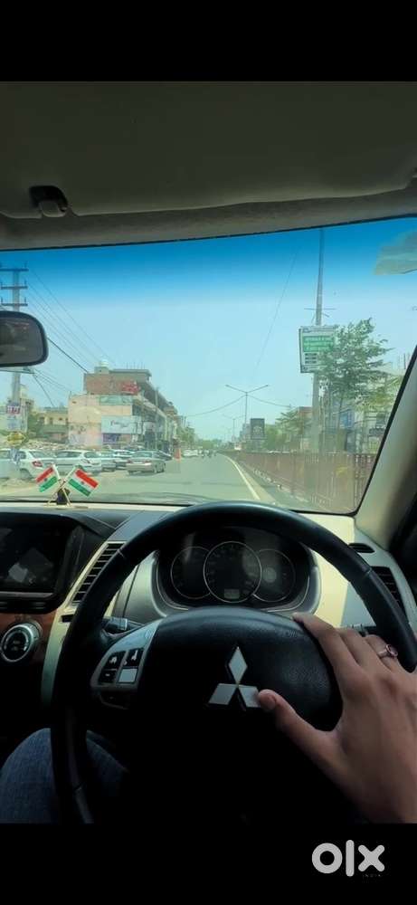 Mitsubishi Pajero Sport 2014