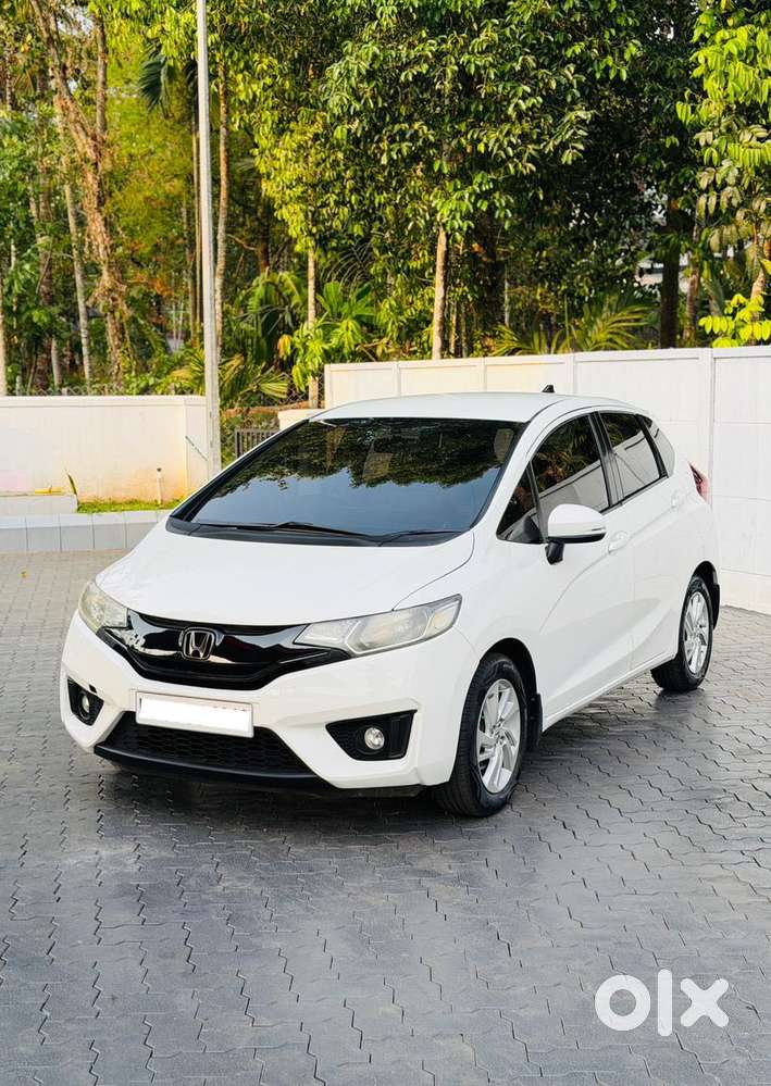 Honda Jazz V Mt Privilege, 2015, Petrol