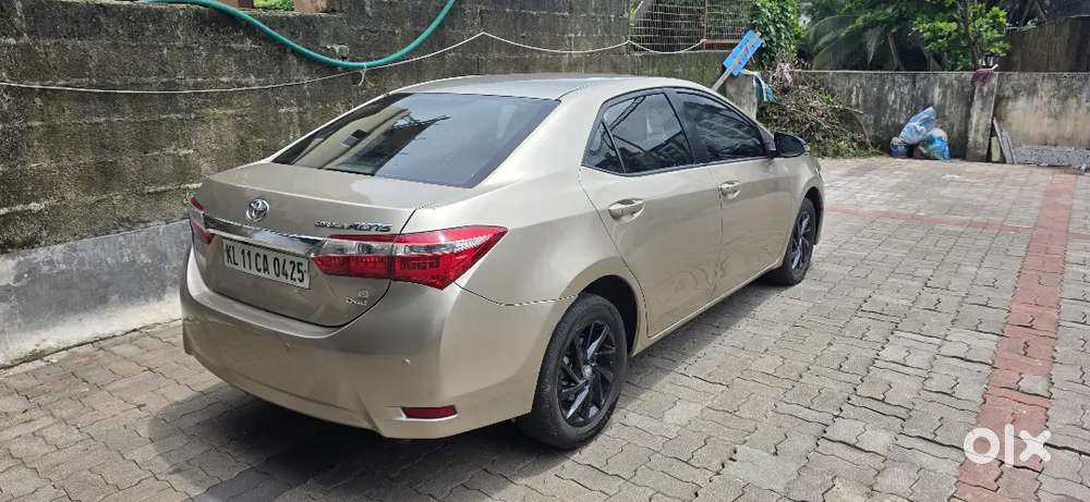 Toyota Corolla Altis 2014 Diesel 126000 Km Driven