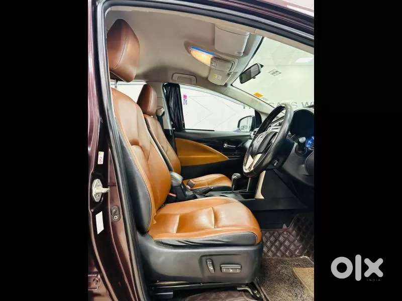 Toyota Innova Crysta 2.8 Zx At 7 Seater, 2020, Diesel